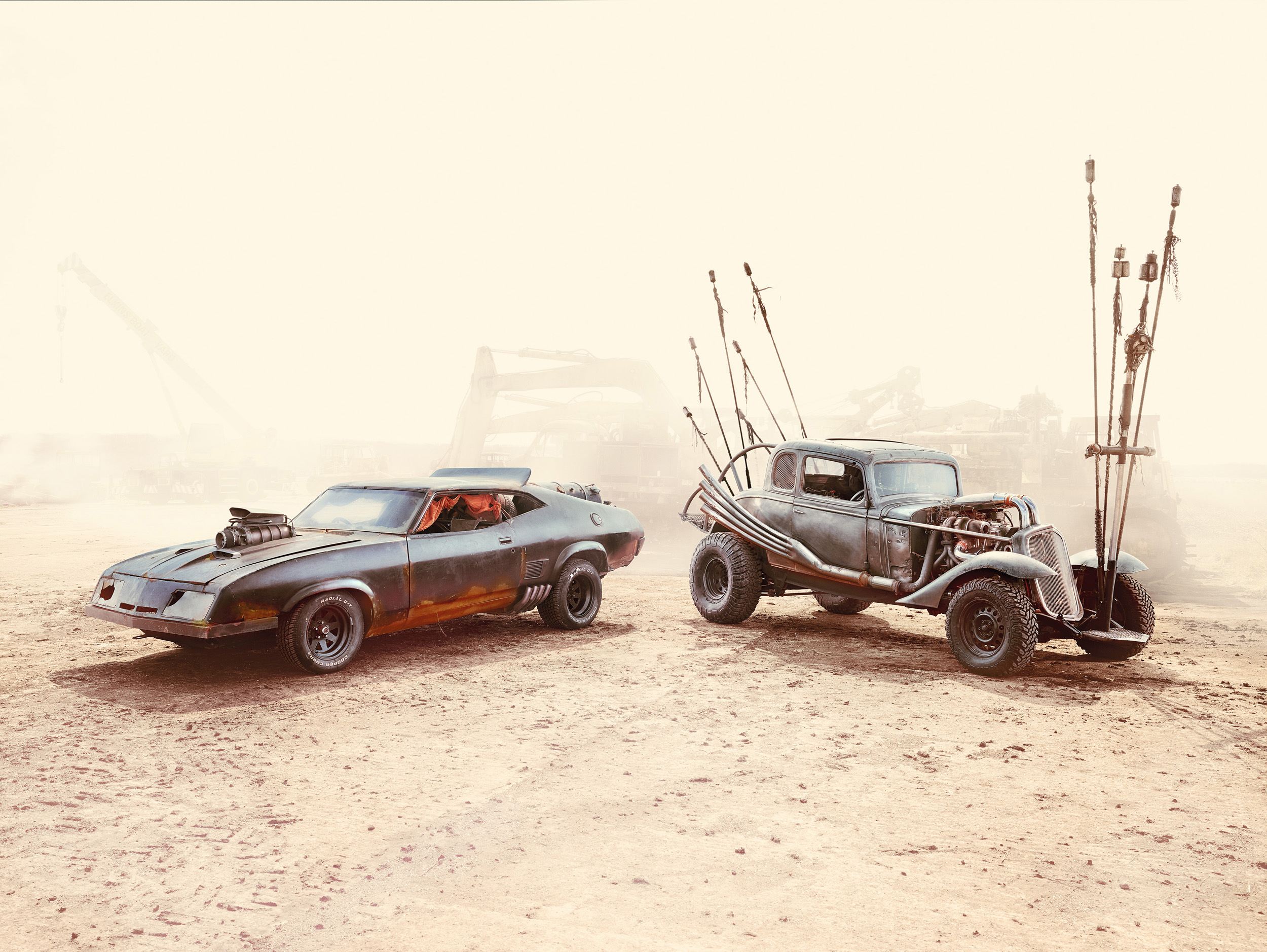 MADMAX_FRONT_PAIR_02e_CMYK