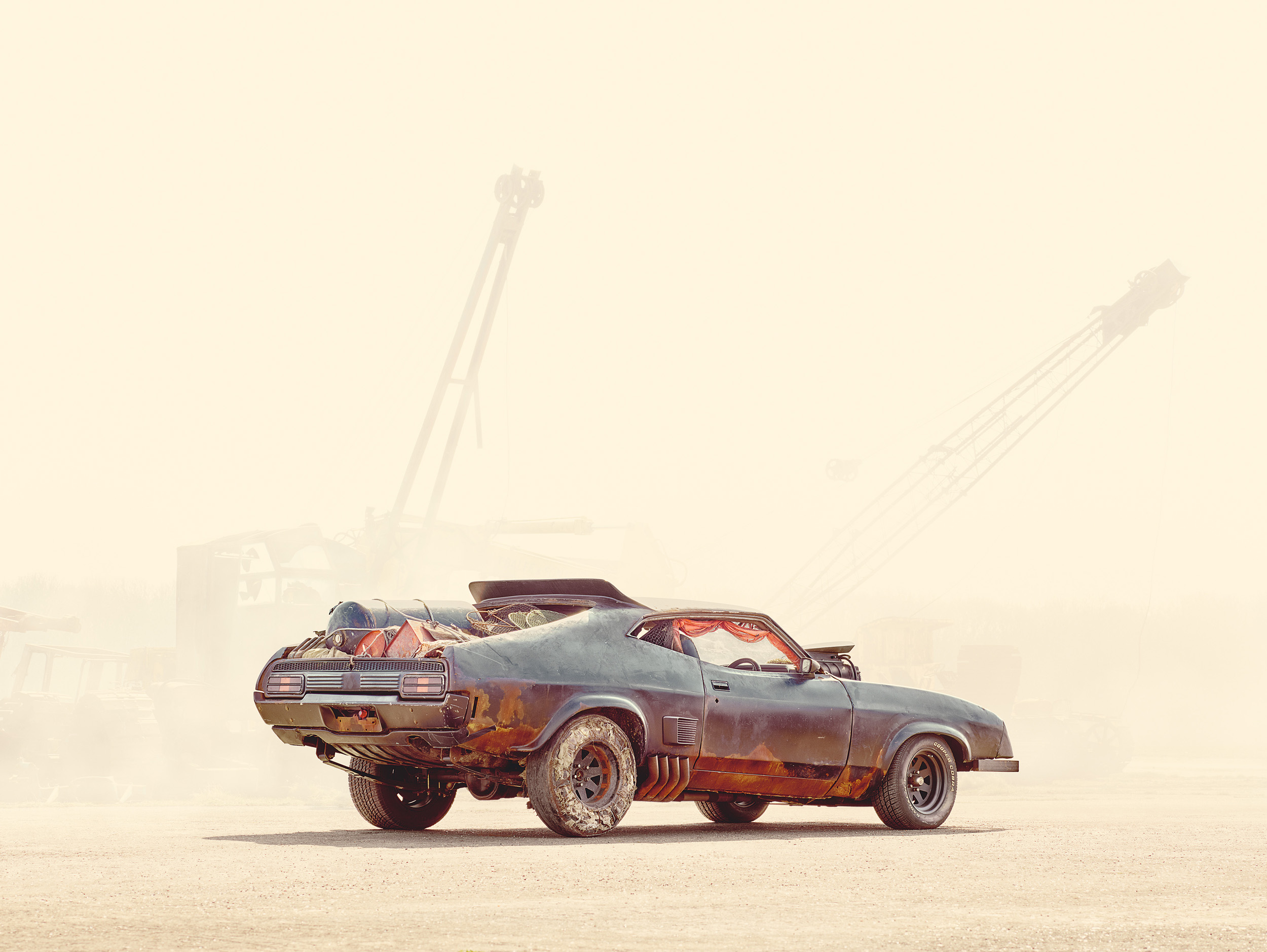 MADMAX_REAR_34_01h_CMYK copy