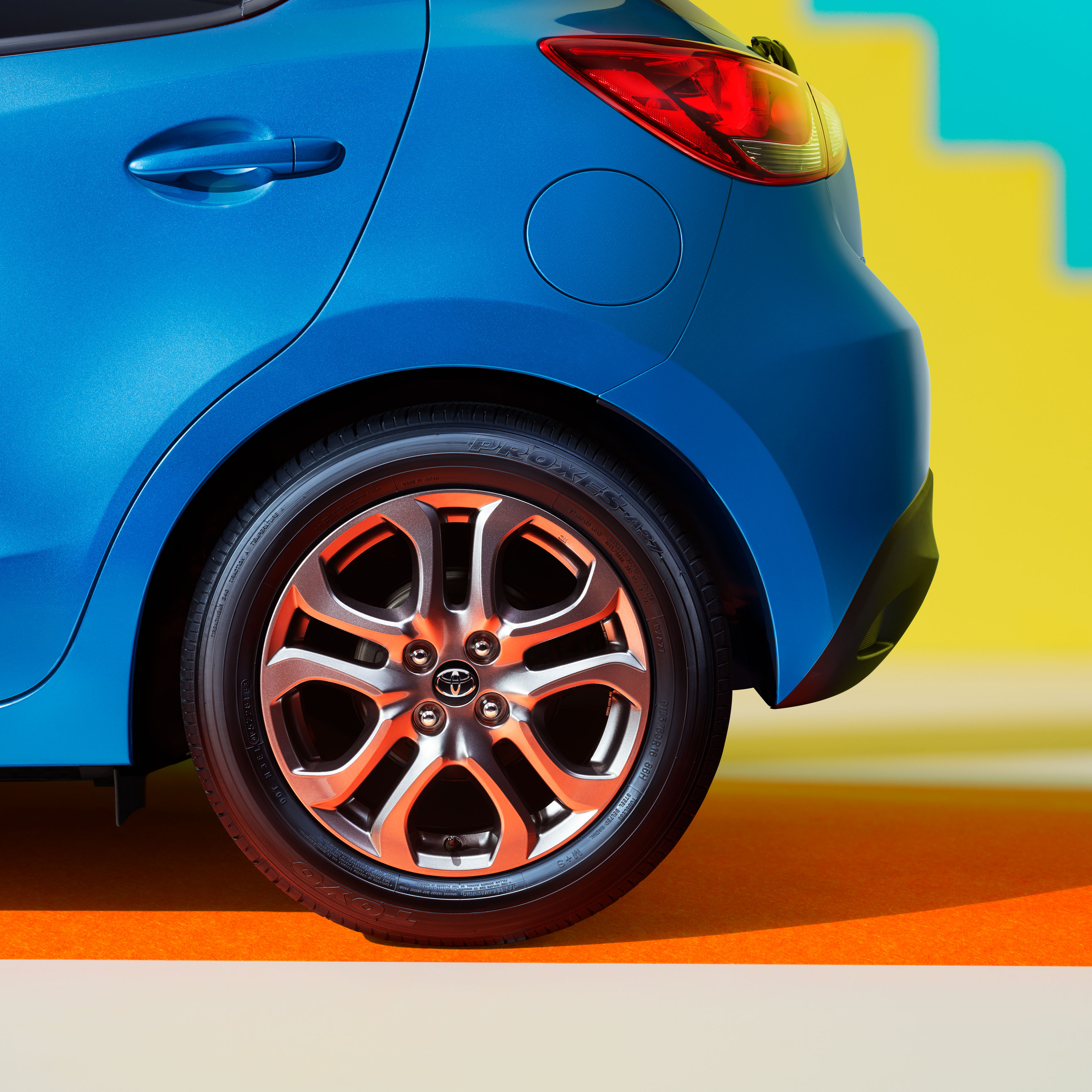 YAR_06935_04_16_Alloy_Wheels_2e_RGB_CL